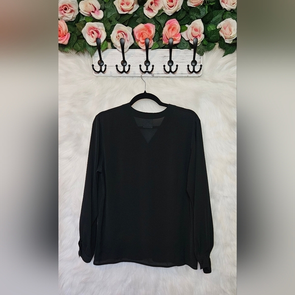 Jones New York Petite Classic Sheer Button Up Blouse - Picture 6 of 8